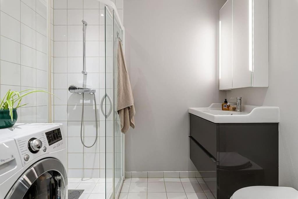 Koselig Og Sentralt Midt I Fargegaten Stavanger Exterior photo